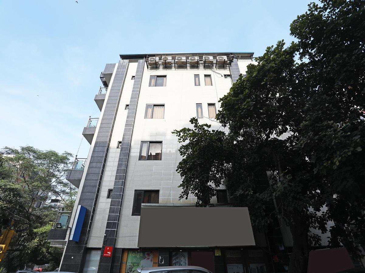 Hotel Balsons Continental New Delhi Exteriör bild